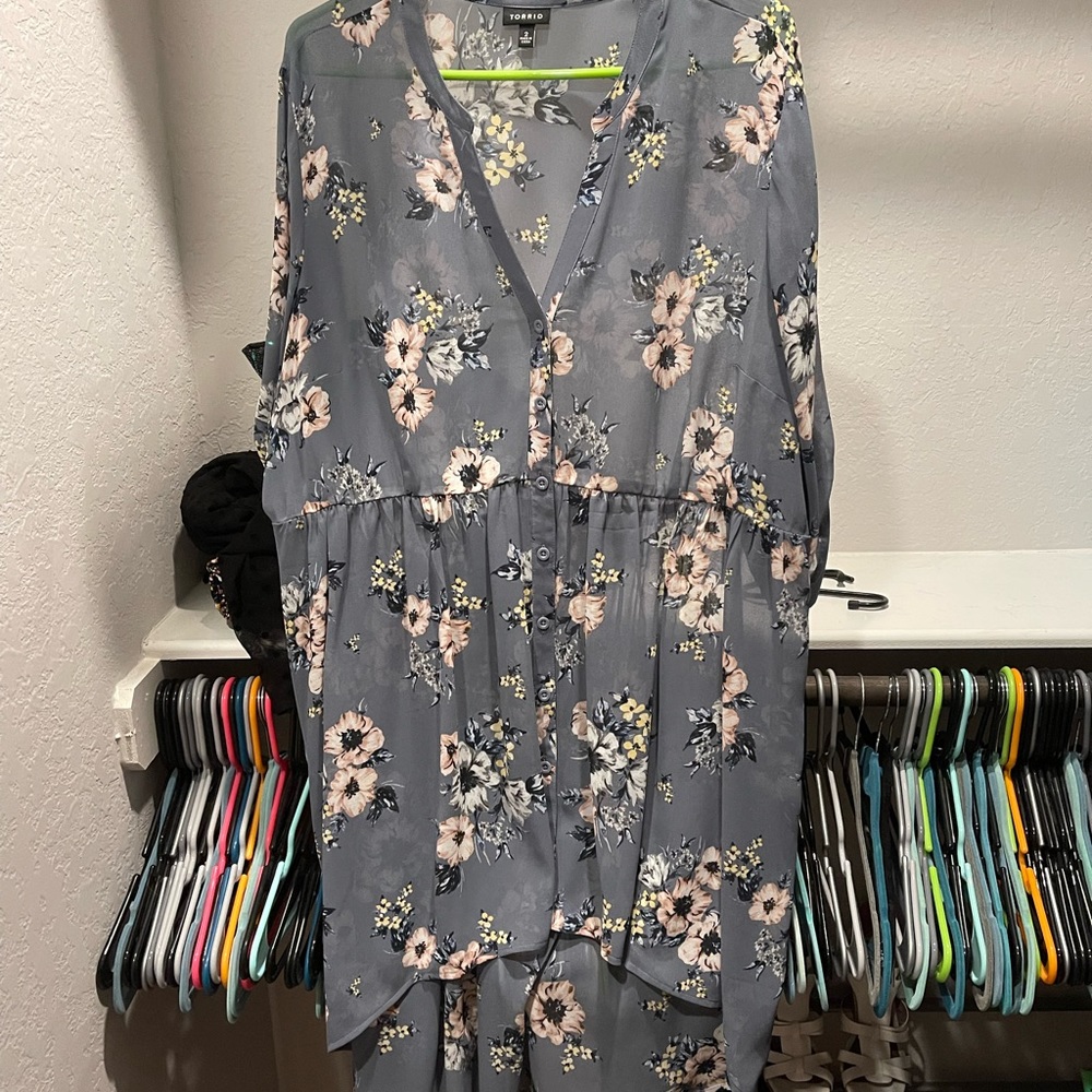 Torrid sheer high low tunic top